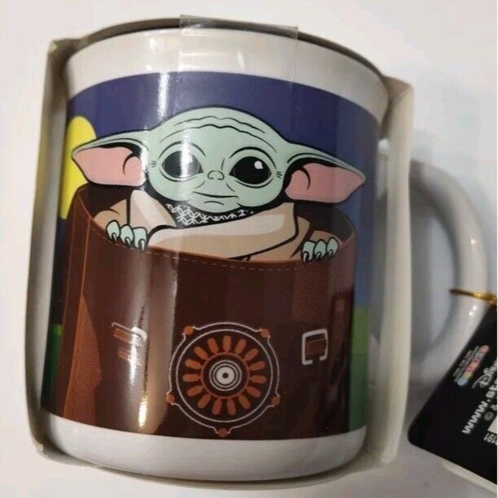 Star Wars Mandalorian Baby Yoda Mug For Coffee Or Hot Chocolate.